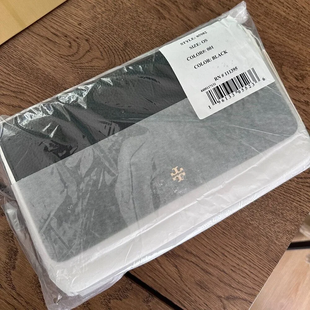 NWT！NEW！Tory Burch Blake Flap Pebbled Leather Crossbody Large Black -Women Bag - Picture 2 of 10